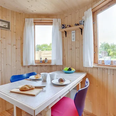 Semesterbostad Ingebore - 500m From The Sea By Interhome